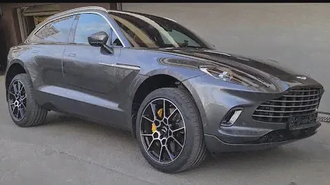 Aston Martin DBX: английский брат Mercedes...