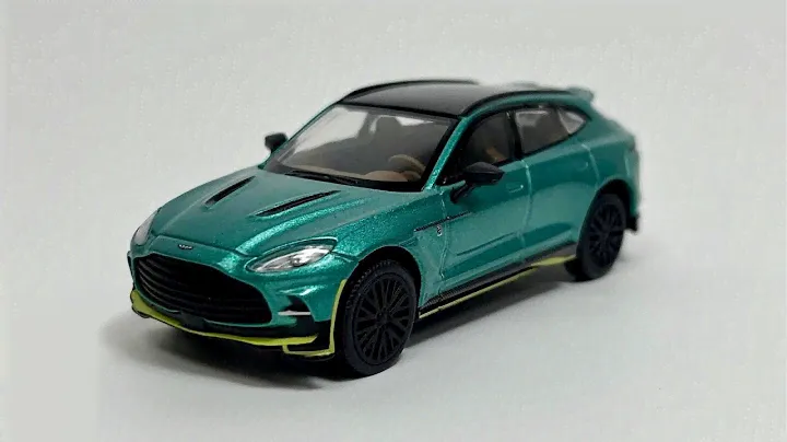 1:64 Scale Pop Race Aston Martin DBX